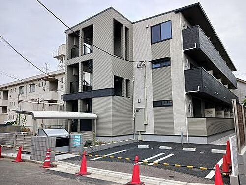 埼玉県所沢市東所沢３丁目 3階建 