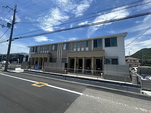兵庫県姫路市奥山 2階建