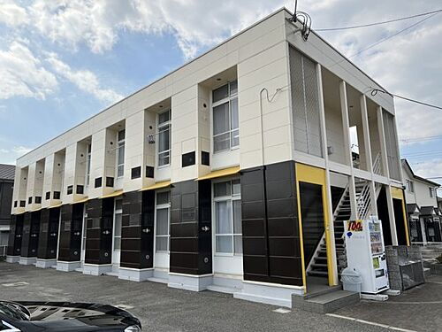 兵庫県姫路市飾磨区高町２丁目 2階建