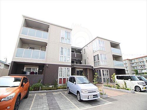 Ｙ´ｓ　ｓｑｕａｒｅ