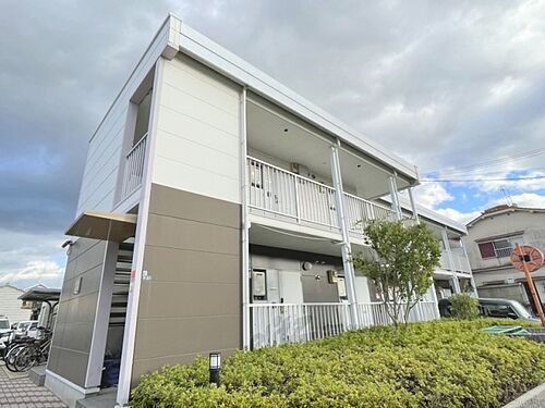 奈良県奈良市恋の窪１丁目 築23年4ヶ月 2階建