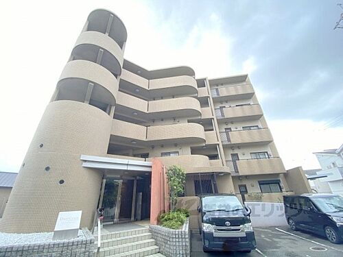 大阪府枚方市伊加賀西町 築25年9ヶ月 5階建