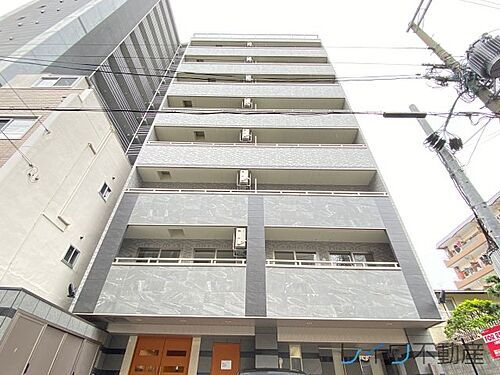ルミエール難波 10階建
