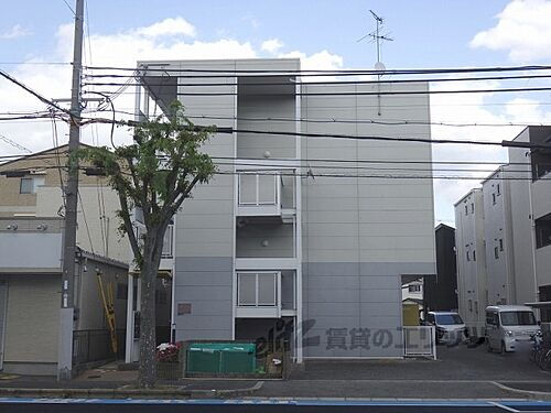 兵庫県尼崎市次屋２丁目 築24年6ヶ月 3階建