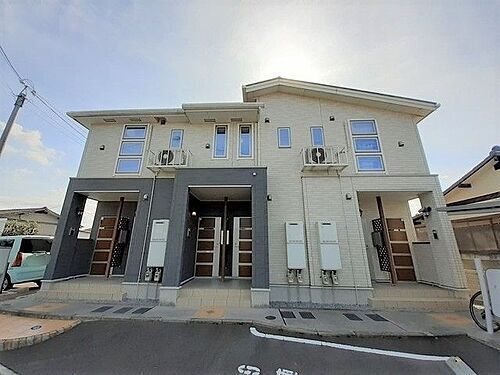 香川県高松市春日町 2階建