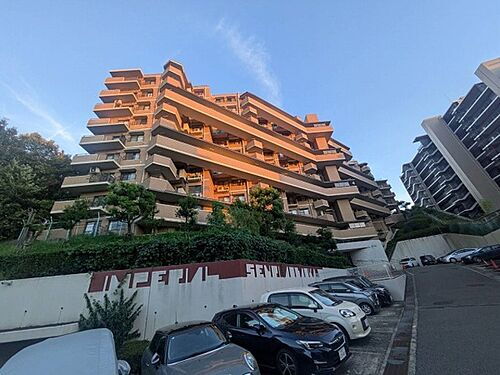 大阪府吹田市青葉丘南 賃貸マンション