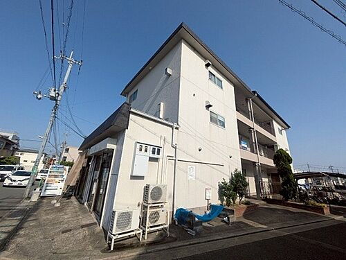 大阪府茨木市沢良宜東町 築40年9ヶ月 3階建