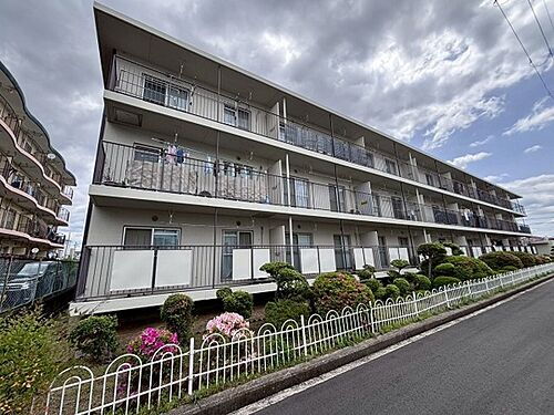 大阪府摂津市正雀１丁目 3階建 築45年3ヶ月