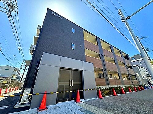 大阪府吹田市内本町３丁目 3階建 築1年9ヶ月