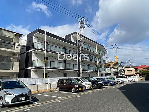 岡山県岡山市北区学南町１丁目 4階建