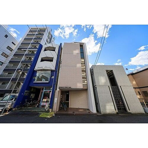 愛知県名古屋市中区新栄１丁目 4階建 築37年