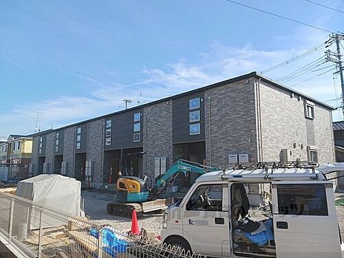 奈良県大和高田市大字市場  2階建