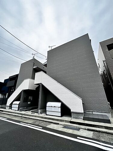 愛知県名古屋市中村区鈍池町１丁目 築8年2ヶ月 2階建