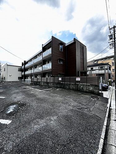 愛知県名古屋市中区新栄３丁目 築5年12ヶ月 3階建
