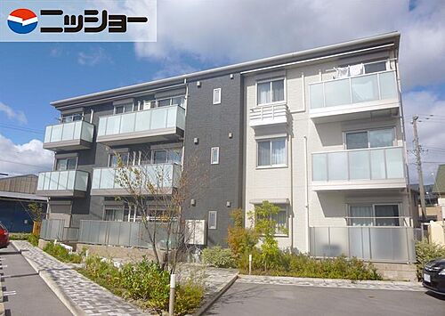 ベレオ江場 3階建