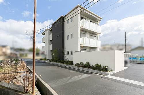 大阪府大阪狭山市半田５丁目 賃貸マンション