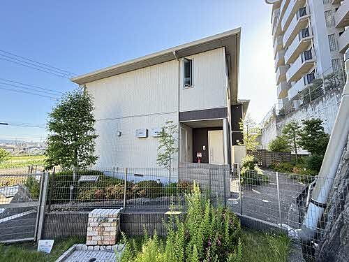 大阪府堺市西区上野芝町８丁 賃貸アパート