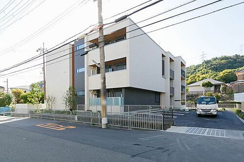 大阪府三島郡島本町桜井４丁目 賃貸マンション