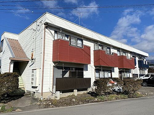 長野県東御市加沢 2階建