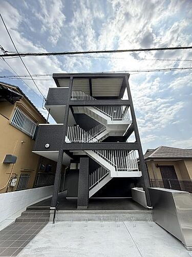 大阪府堺市西区浜寺石津町中２丁 賃貸アパート