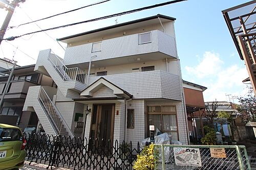 大阪府寝屋川市北大利町 築37年8ヶ月 3階建