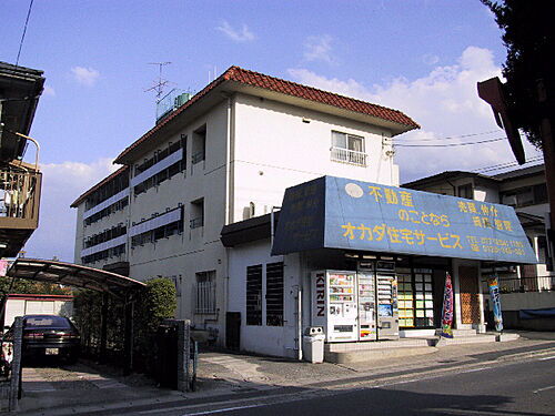 滋賀県大津市赤尾町 3階建