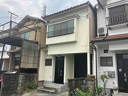 滋賀県大津市富士見台 2階建