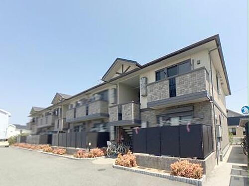 クローバーコート 2階建