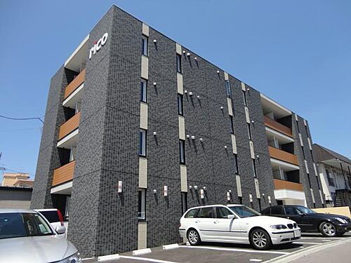 リコナゴム 4階建