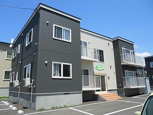 メープルコートＩ 2階建