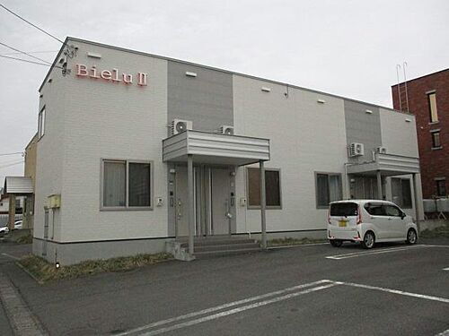 ＢＩＥＬＵＩＩ 2階建