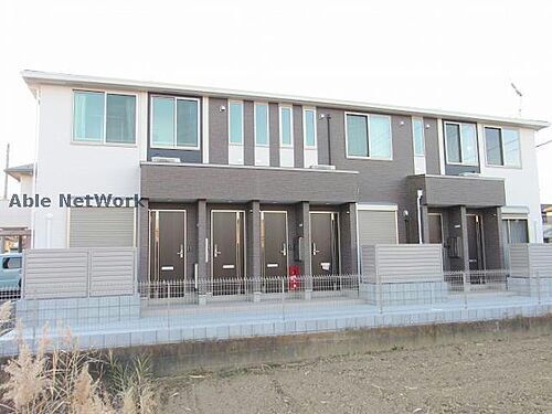 ファミーユ 2階建