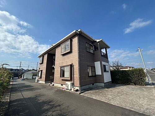 鹿児島県霧島市隼人町住吉 2階建