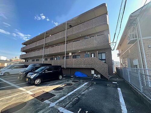 鹿児島県霧島市国分野口西 3階建