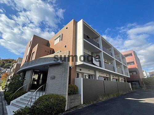 大阪府高槻市神内２丁目 賃貸マンション