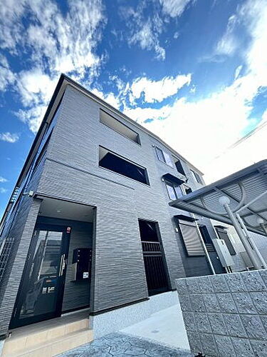 大阪府堺市東区日置荘西町２丁 3階建 