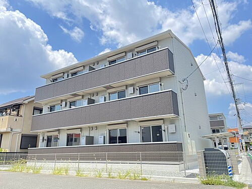 奈良県奈良市北永井町 3階建