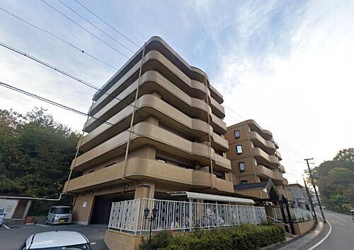 兵庫県三木市自由が丘本町３丁目 賃貸マンション