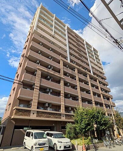 エステムコート梅田天神橋リバーフロント 13階建