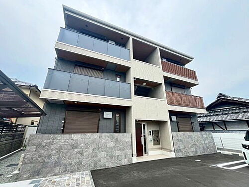 大阪府堺市中区八田南之町 3階建 