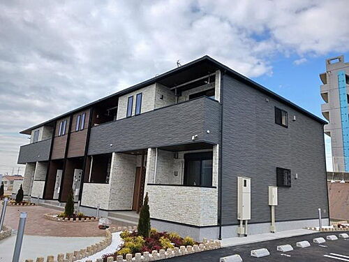 兵庫県加古川市加古川町友沢 築1年未満 2階建