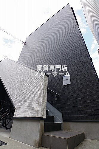 大阪府堺市堺区南清水町３丁 築7年11ヶ月 2階建