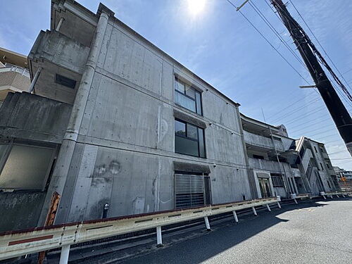 ノーブル千里 3階建