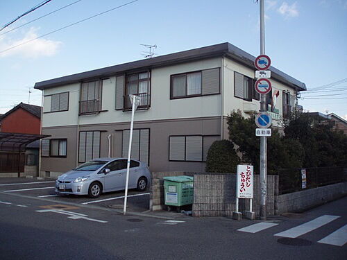 大阪府堺市北区百舌鳥本町１丁 賃貸アパート