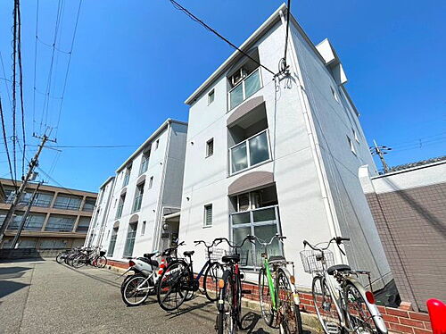 大阪府松原市東新町３丁目 築31年11ヶ月 3階建