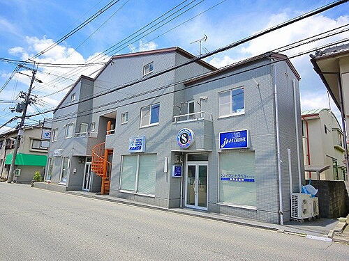 奈良県奈良市法蓮町 2階建 築33年