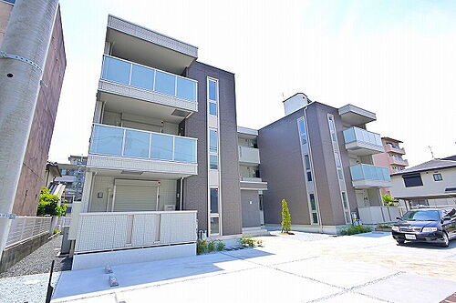 奈良県奈良市杉ヶ町 3階建 築9年6ヶ月