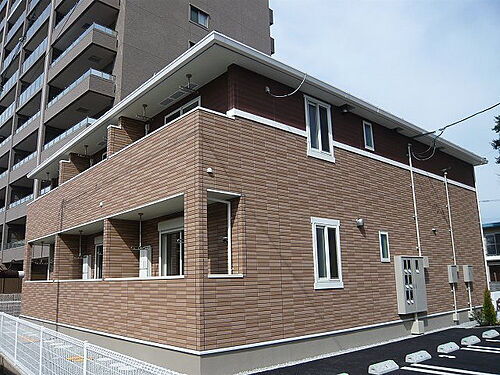 岡山県岡山市北区西古松 2階建 築11年8ヶ月