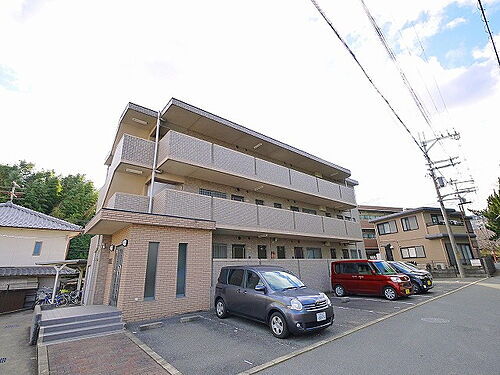 奈良県生駒市俵口町 築25年9ヶ月 3階建