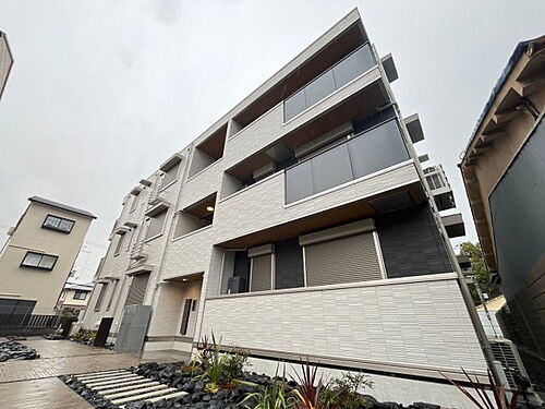 大阪府堺市北区北花田町１丁 築1年未満 3階建